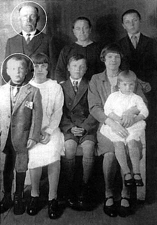 The only extant photograph of vincas Stepsys (a.k.a. William Millar  rear), taken in 1930 in Scotland, with his family