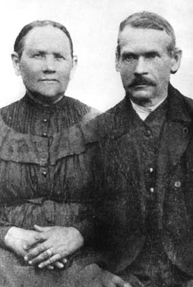 petronėlė Lietuvninkienė su vyru Jurgiu. Nuotrauka iš B. Kaluškevičiaus archyvo